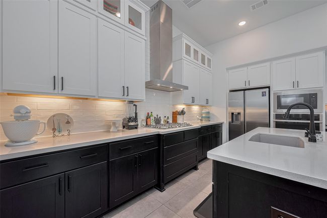 29118 Sage Trace Ct, House other with 4 bedrooms, 5 bathrooms and 3 parking in Fulshear TX | Image 16