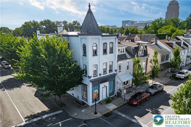 247 N 10 Th St, Condo with 6 bedrooms, 5 bathrooms and null parking in Allentown PA | Image 11