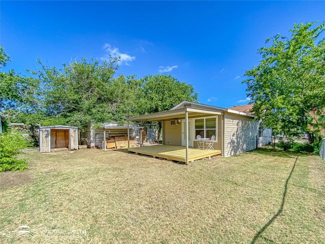 608 E 8 Th St, House other with 3 bedrooms, 2 bathrooms and null parking in Coleman TX | Image 35