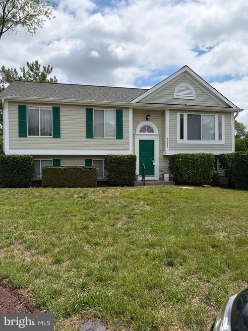 45530 Stablemates Ct, STERLING, VA, 20164-5323 | Card Image