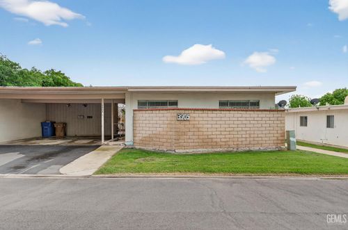 3905 Noel Pl, Bakersfield, CA, 93306-1450 | Card Image