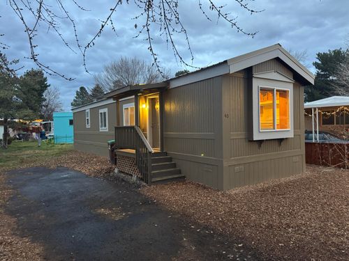 40-205 Se Lynn Blvd, Prineville, OR, 97754-2890 | Card Image