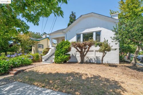 1239 Carleton St, Berkeley, CA, 94702-2207 | Card Image