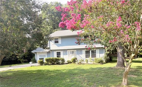 102 Plantation Dr, Williamsburg, VA, 23185-2939 | Card Image