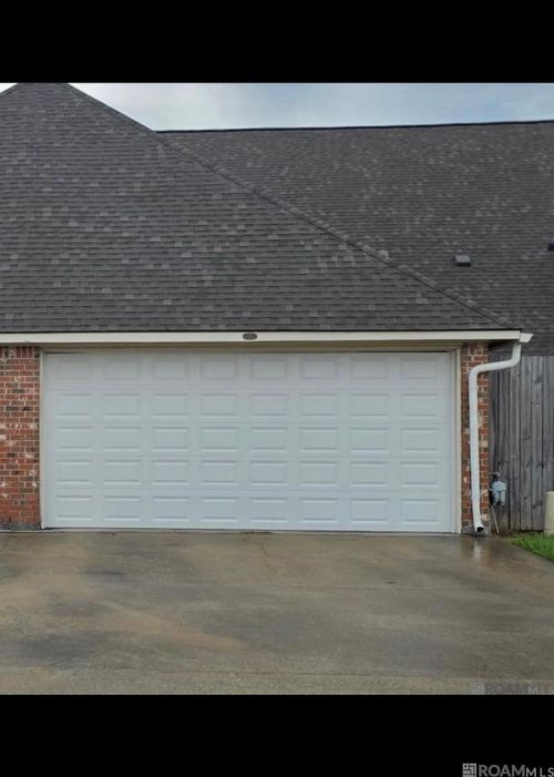 373 River Mill Dr, Brusly, LA, 70719-2286 | Card Image