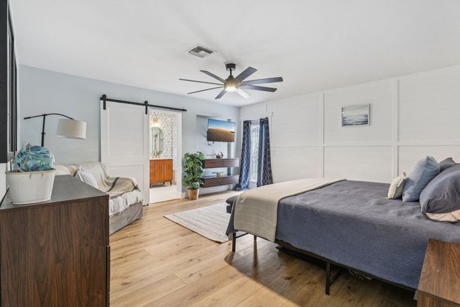9830 Oak Trl, House other with 3 bedrooms, 3 bathrooms and null parking in Sebastian FL | Image 76