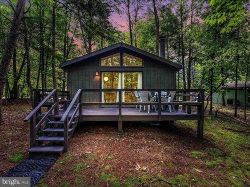 60 Conifer Ln, HEDGESVILLE, WV, 25427-7008 | Card Image