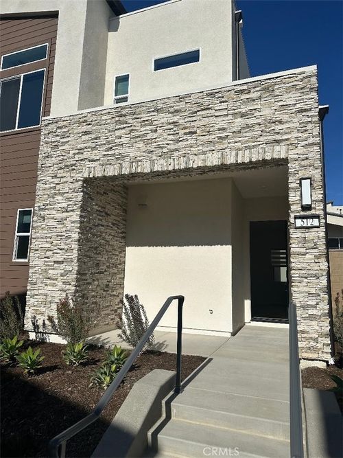 512 Neilson, Irvine, CA, 92618-5972 | Card Image
