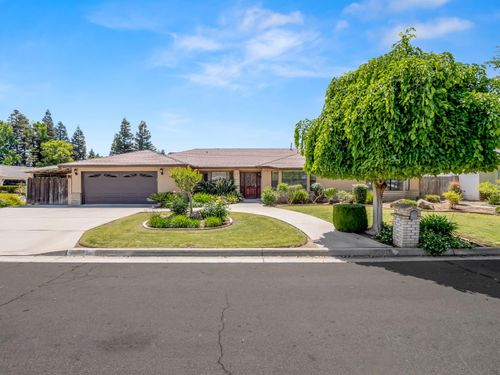6461 N San Pedro Ave, Fresno, CA, 93722 | Card Image
