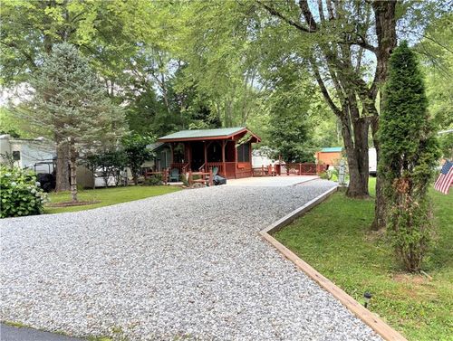 129 Fishtail Cir, Cleveland, GA, 30528-8619 | Card Image