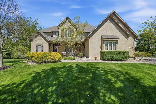 9404 W 156th St, Overland Park, KS, 66221-9712 | Card Image