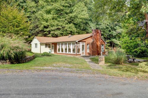 204 Boone Rd, Covington, VA, 24426 | Card Image