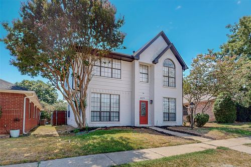 829 Lake Bluff Dr, Flower Mound, TX, 75028-7221 | Card Image