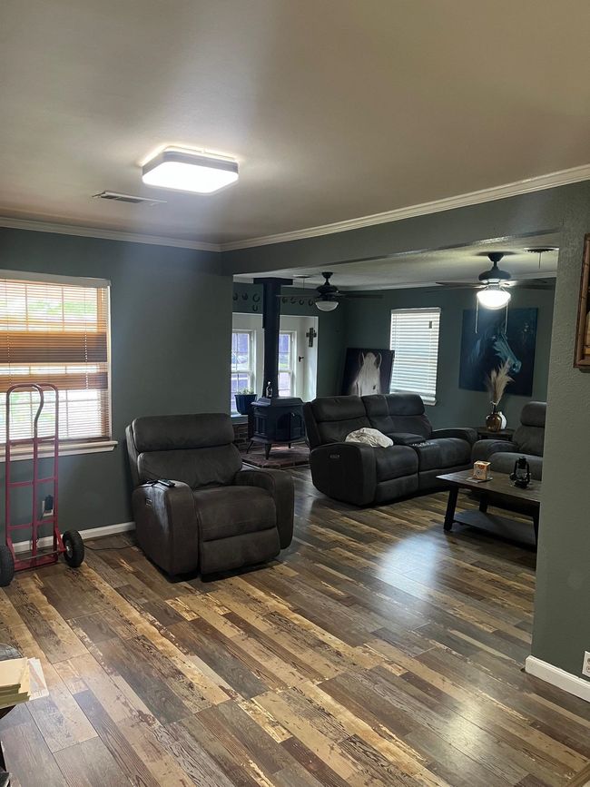 2915 Avenue G, House other with 4 bedrooms, 1 bathrooms and null parking in Nederland TX | Image 5