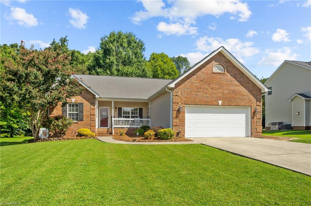 Tara Dr, High Point, NC 27265