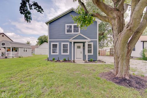 67 S Tresslar Ave, Bargersville, IN, 46106-9767 | Card Image