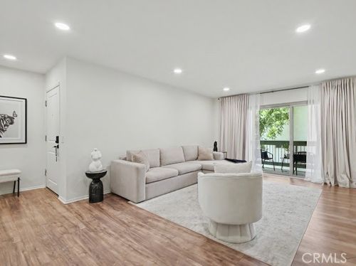 20-23677 Park Capri, Calabasas, CA, 91302-1631 | Card Image