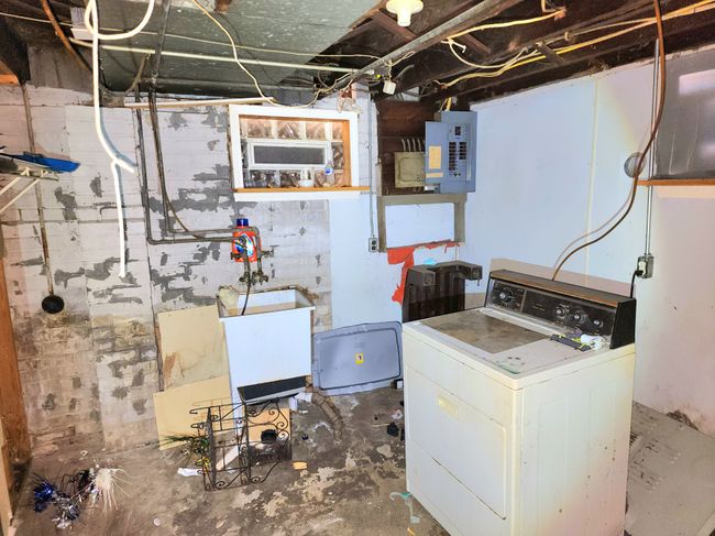 5953 Lakeview St, House other with 3 bedrooms, 2 bathrooms and null parking in Detroit MI | Image 23