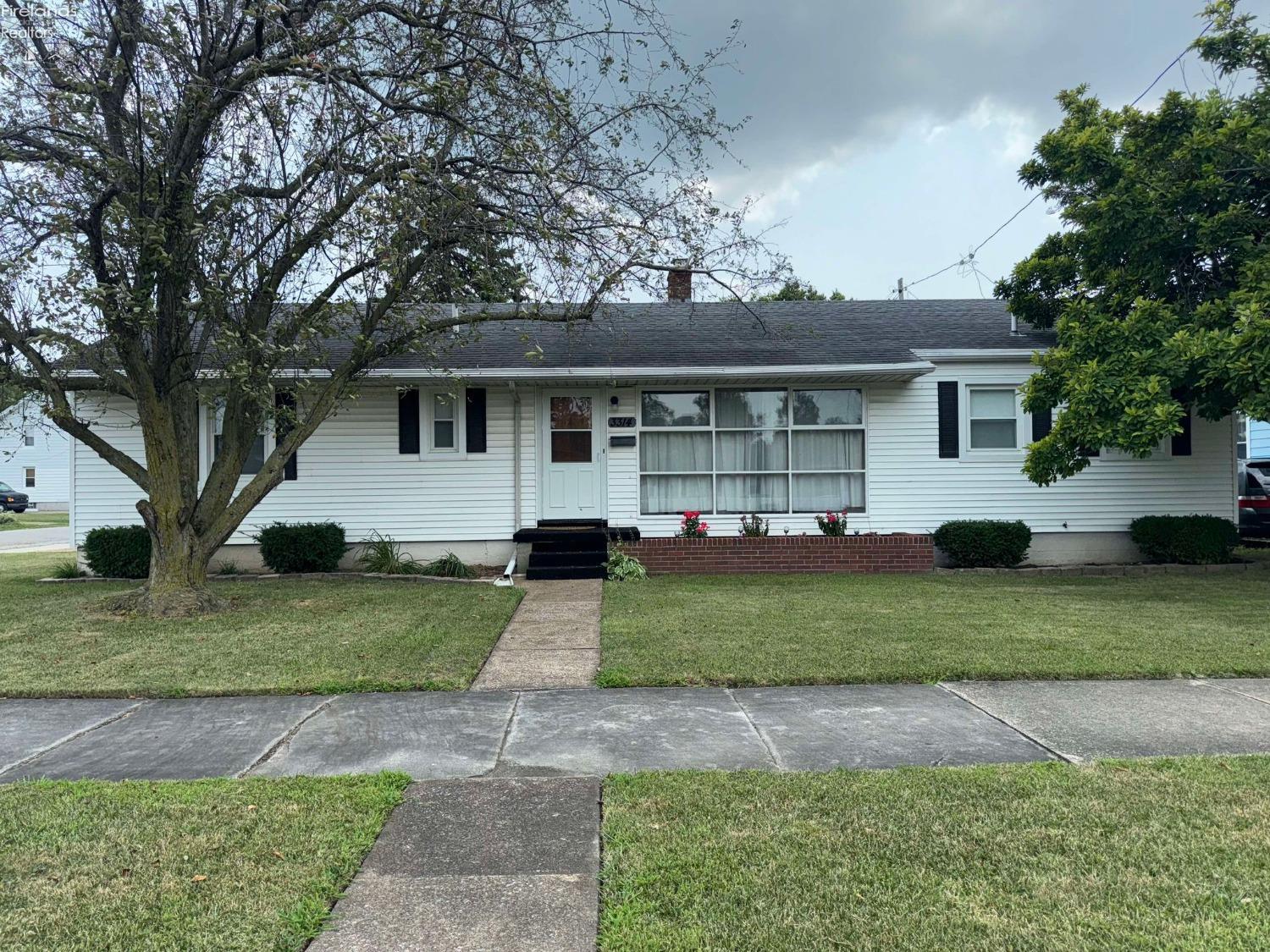 Monroe St, Sandusky, OH 44870