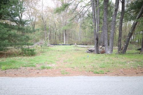 56 Quaboag St, Brookfield, MA, 01506-1832 | Card Image