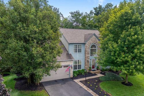 2116 Castlebrook Dr, Powell, OH, 43065-7474 | Card Image