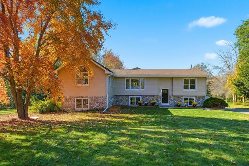 2087 S Lakeshore Dr, Independence, MN, 55359-9609 | Card Image