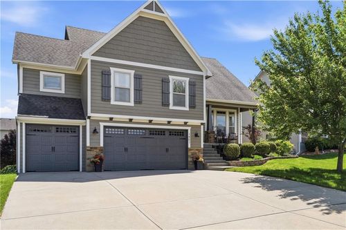 1401 Ne 106th Pl, Kansas City, MO, 64155-1745 | Card Image