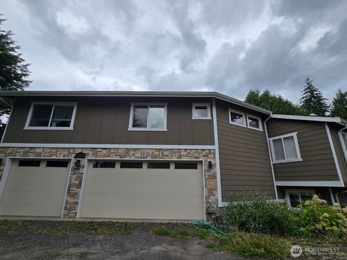 22820 Brier Rd, Brier, WA, 98036-8242 | Card Image