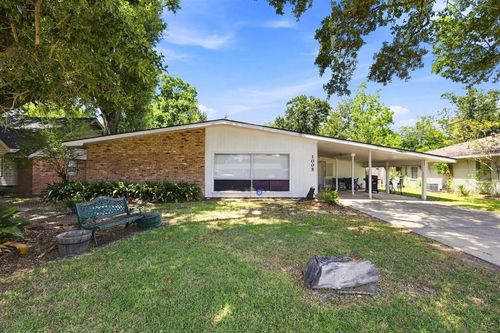 1005 Cherryhill St, Lake Charles, LA, 70607-4911 | Card Image