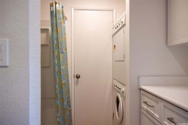 52T - 255 Mananai Pl, Condo with 2 bedrooms, 1 bathrooms and 2 parking in Honolulu HI | Image 12