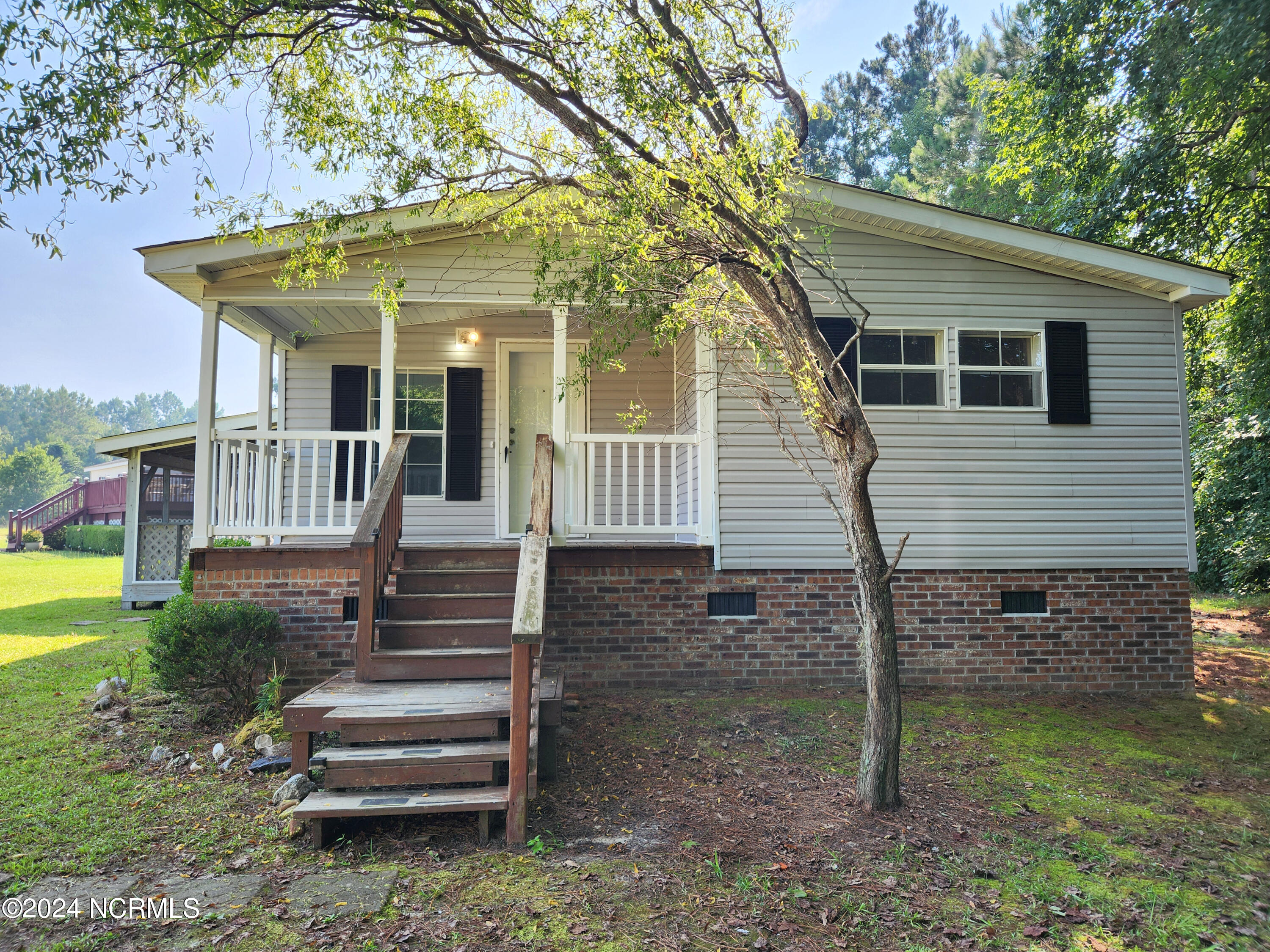 Hollytree Ct, Winnabow, NC 28479