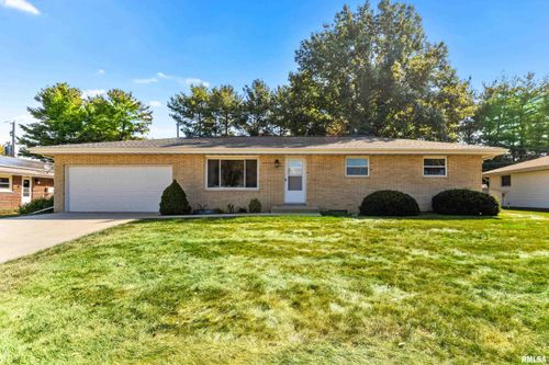 1704 S 2nd Ave, Morton, IL, 61550-2855 | Card Image