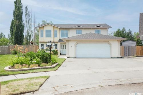 7 Meagher Pl, Prince Albert, SK, S6X1C3 | Card Image