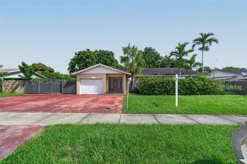 13217 Sw 44th Ln, Miami, FL, 33175-3934 | Card Image