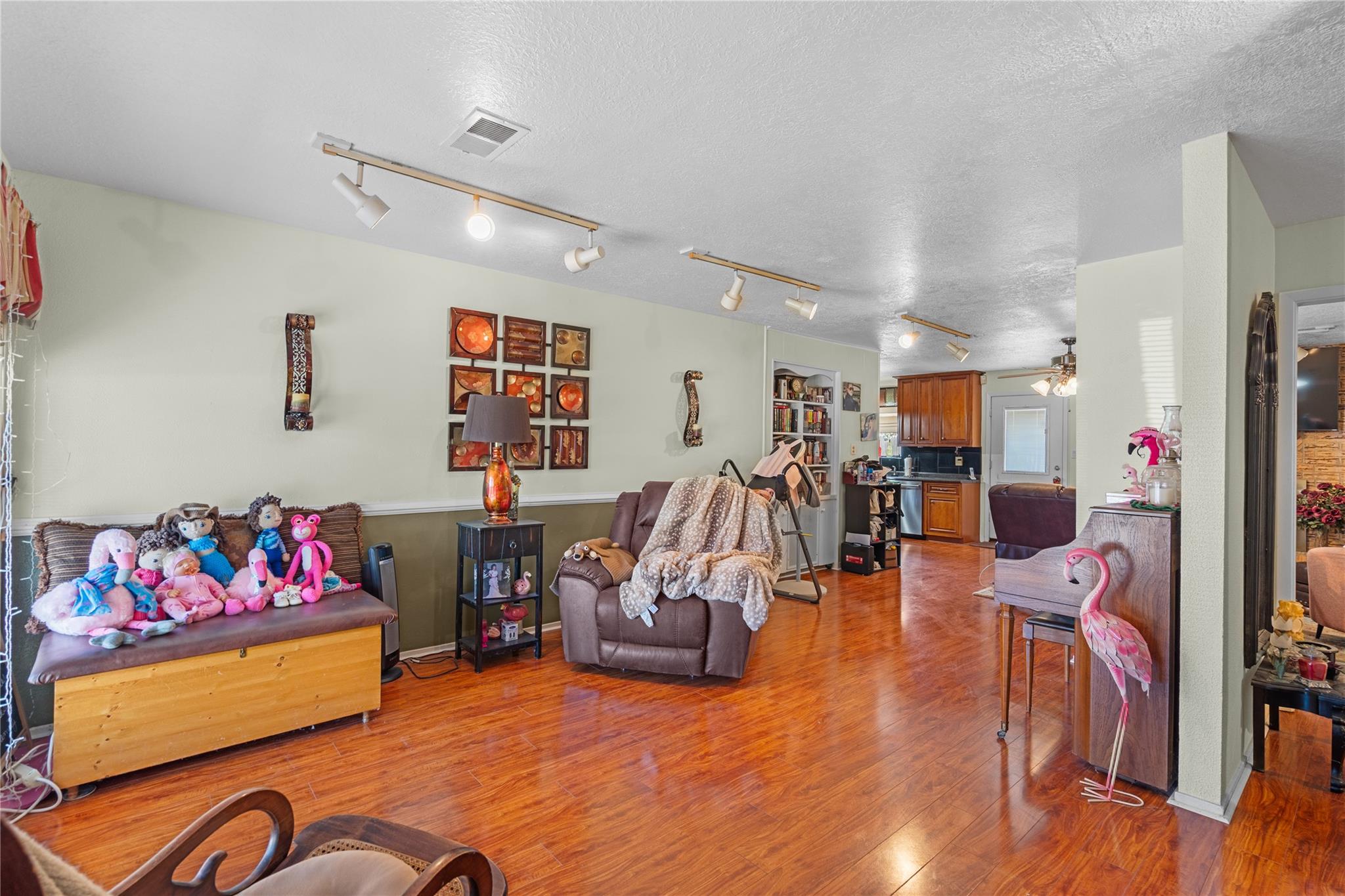 Residential in Deer Park 3
