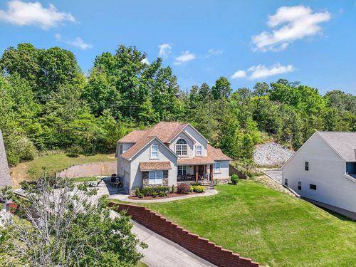 7321 Majestic Hill Dr, Chattanooga, TN, 37421-3886 | Card Image