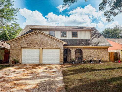 16250 Hollow Wood Dr, Houston, TX, 77090-4722 | Card Image