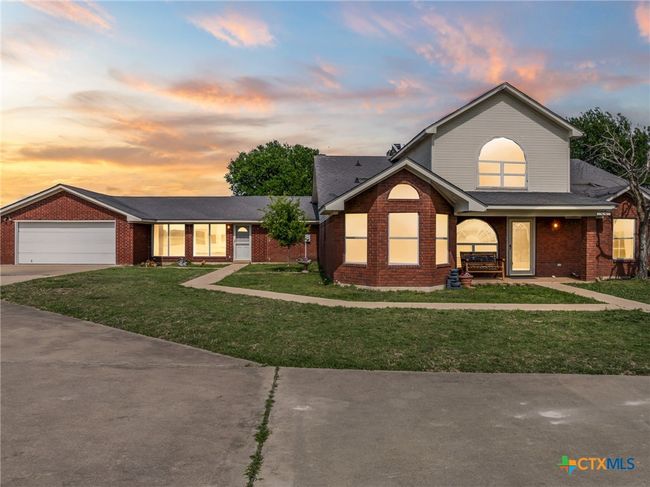 411 Wade Rd, House other with 4 bedrooms, 2 bathrooms and null parking in Eddy TX | Image 4