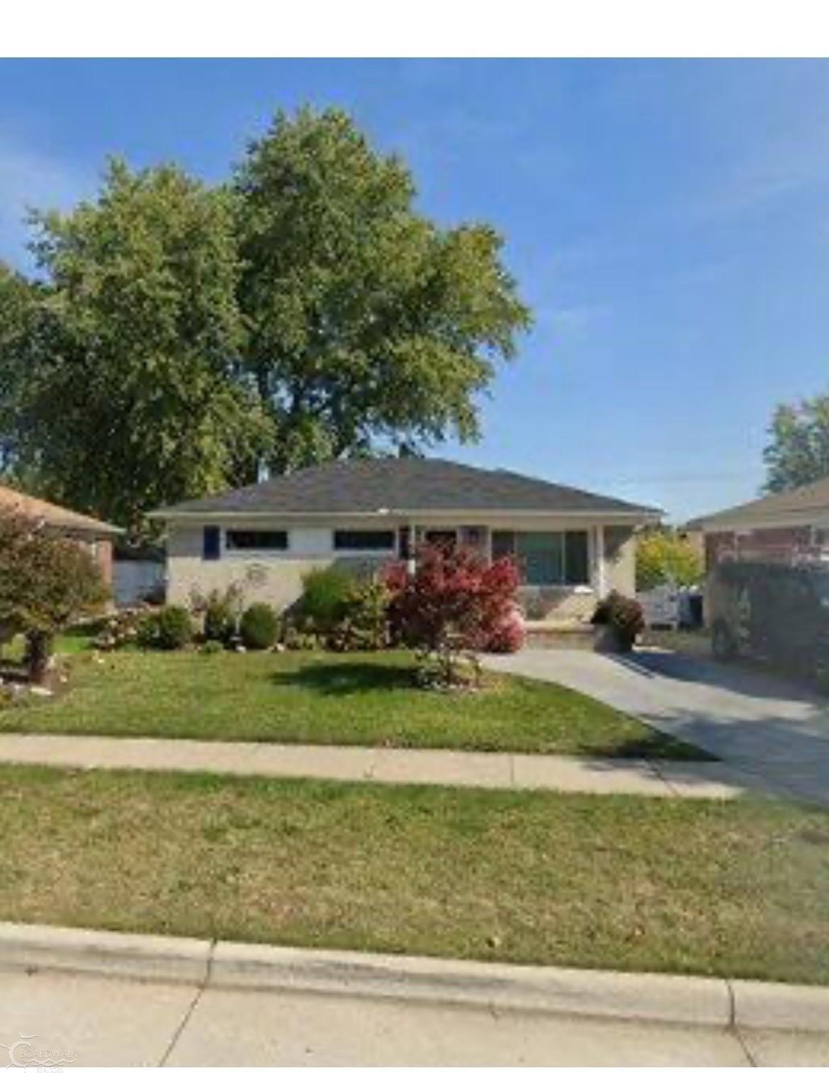 Arlington St, Roseville, MI 48066