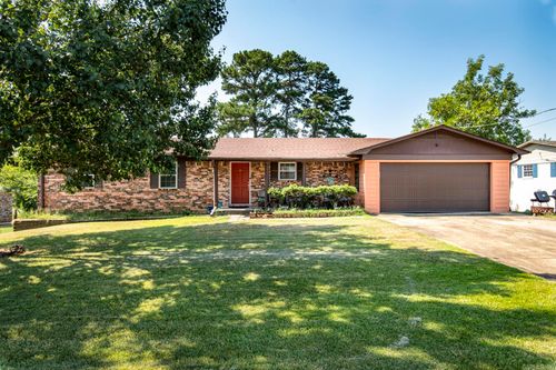 303 Mockingbird St, Hot Springs, AR, 71913-7226 | Card Image