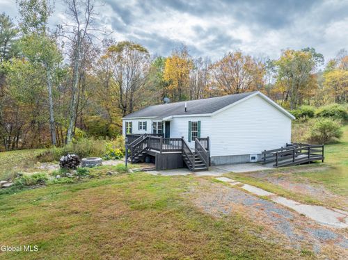 667 Ashgrove Rd, Cambridge, NY, 12816-4800 | Card Image