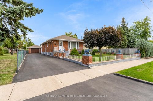 {{alt}} | Card Image