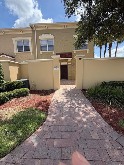 2404 Bella Vista Dr, DAVENPORT, FL, 33897-3674 | Card Image