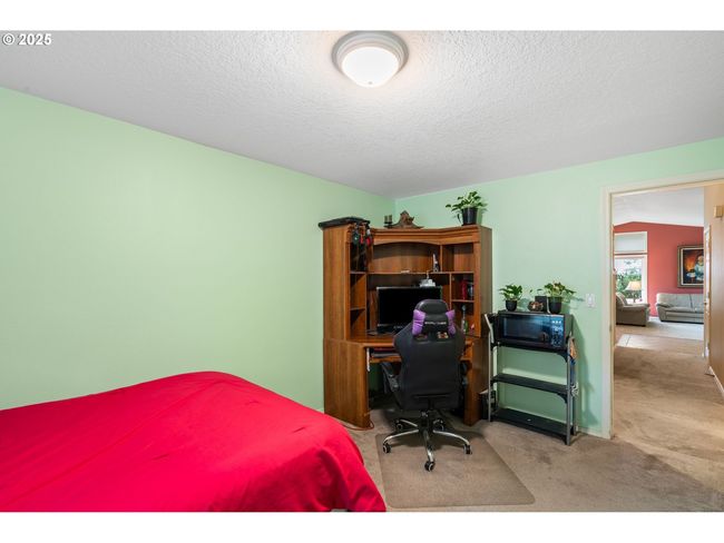 3010 Sw Phyllis Dr, House other with 4 bedrooms, 3 bathrooms and 3 parking in Gresham OR | Image 22