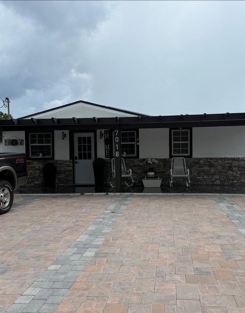 7018 N Hale Ave, TAMPA, FL, 33614-3147 | Card Image