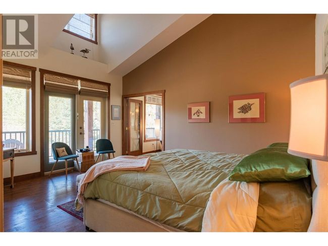 250 1 St Ave, House other with 3 bedrooms, 5 bathrooms and 3 parking in Kootenay Boundary BC | Image 25