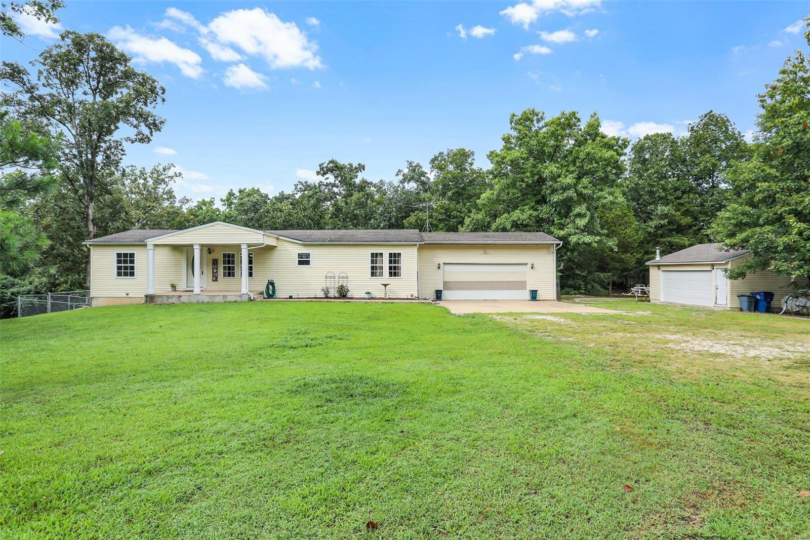 Gould St, Owosso, MI 48867