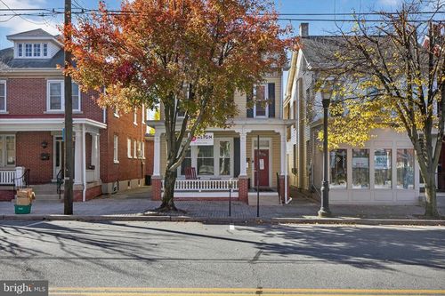 112 W Main St, EPHRATA, PA, 17522-2013 | Card Image