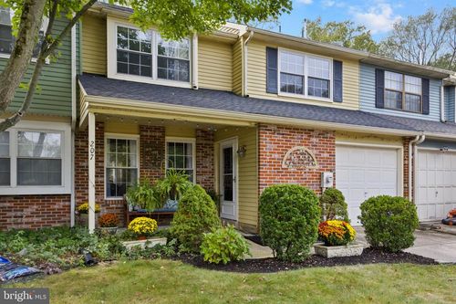 207 Foxwood Ln, MARLTON, NJ, 08053-2722 | Card Image