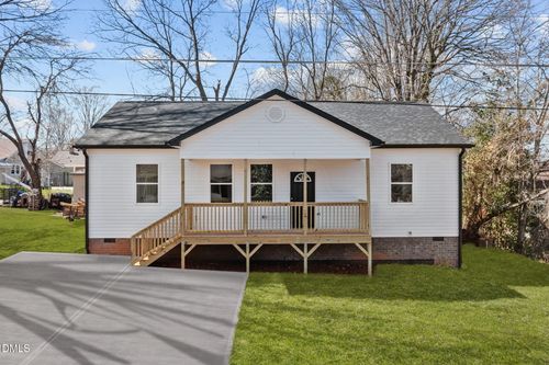 704 North St, Graham, NC, 27253-1613 | Card Image